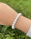 Hvit marmor armbånd (strikk) thumbnail
