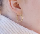Twisted hoop øredobber thumbnail