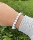 Hvit marmor armbånd (strikk) thumbnail
